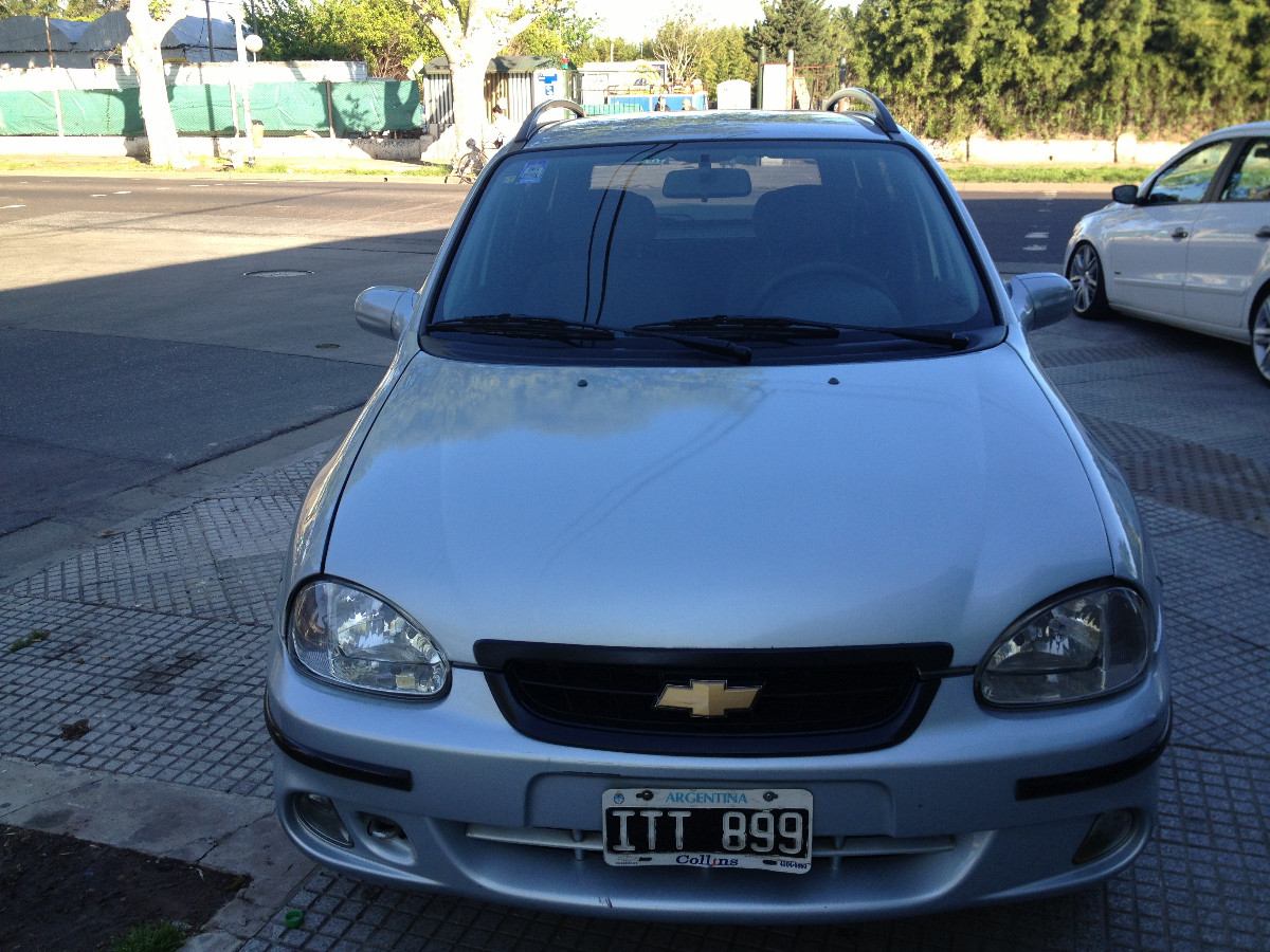 Chevrolet Corsa Wagon GLS 16