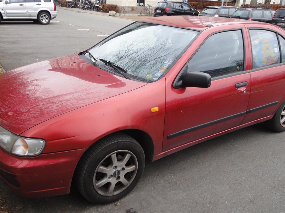 Nissan Almera 16 GX