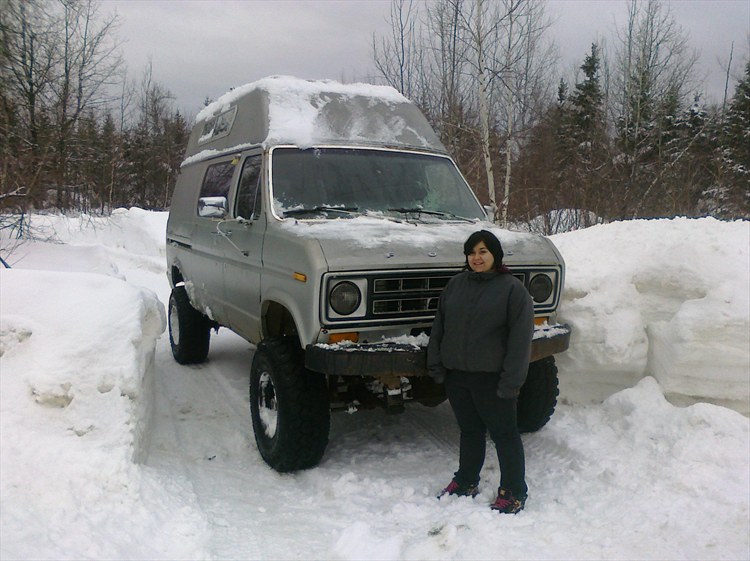 Ford Econoline 150 Camper