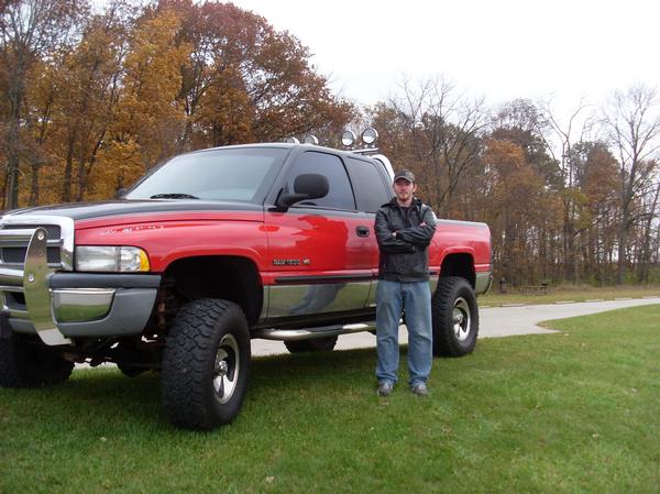 Dodge Ram Hemi 57 Liter Sport Quad Cab