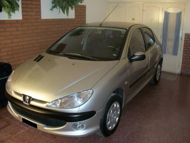 Peugeot 206 XR 16 16v