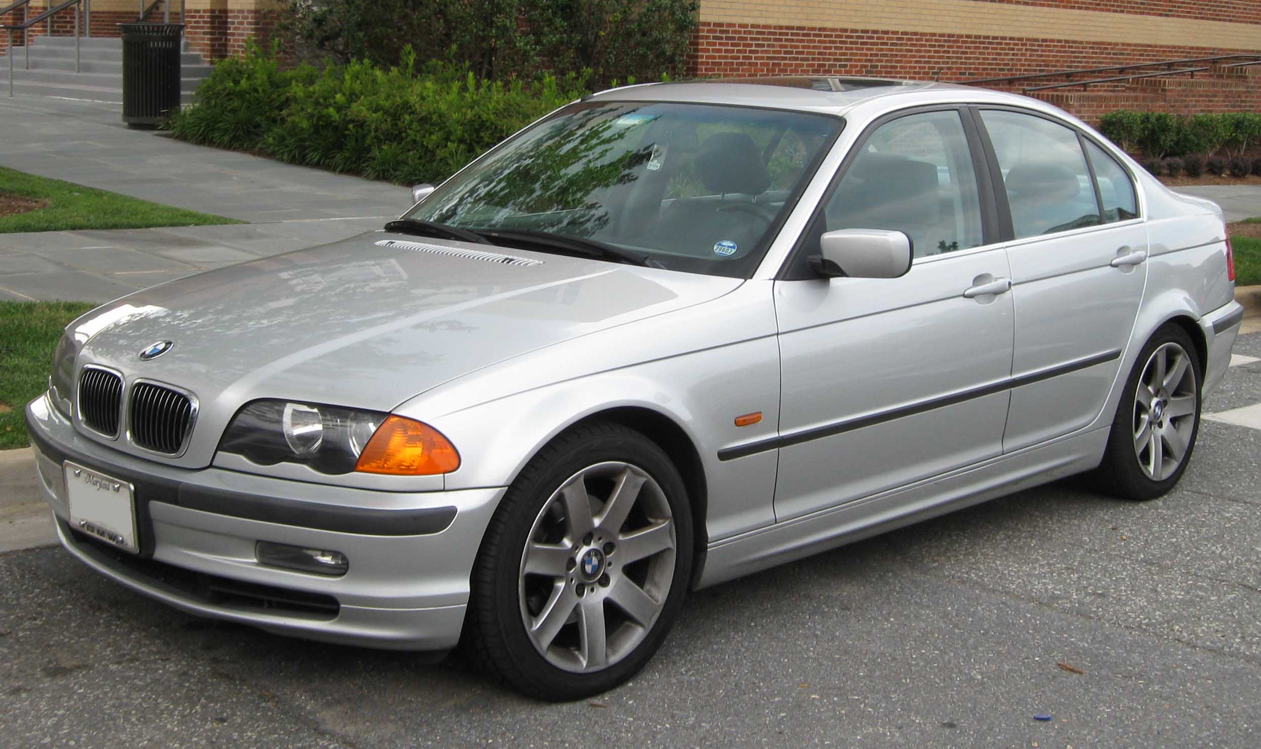 BMW 328i