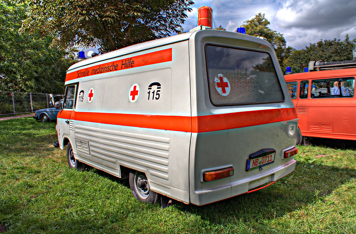 Pontiac Chieftain 8 4-dr Sed Pontiac Chieftain 8 4-dr Sed