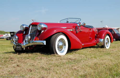 Auburn Boattail Speedster V8