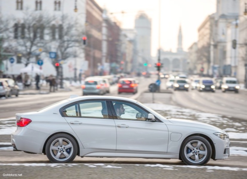 2016 BMW 330e