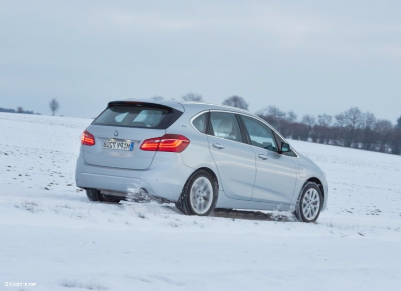 BMW 225xe Active Tourer - 2016