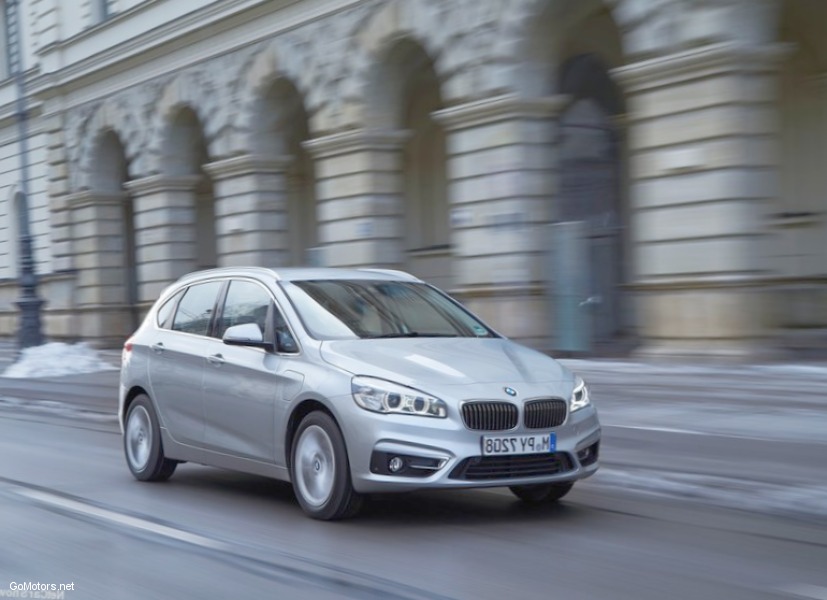 BMW 225xe Active Tourer - 2016