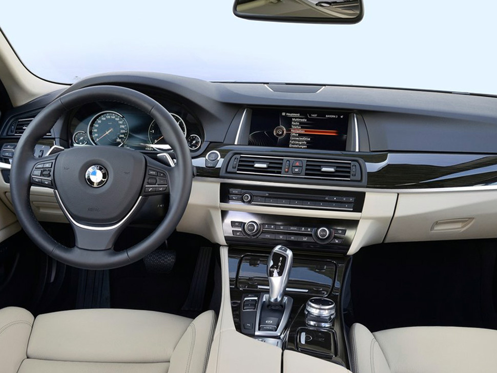 BMW 518d - 2015