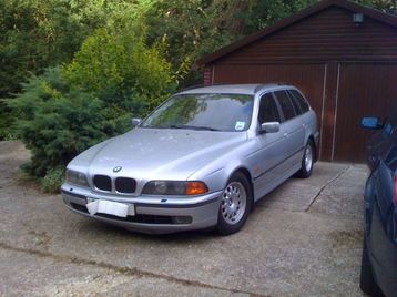 BMW 528i Estate