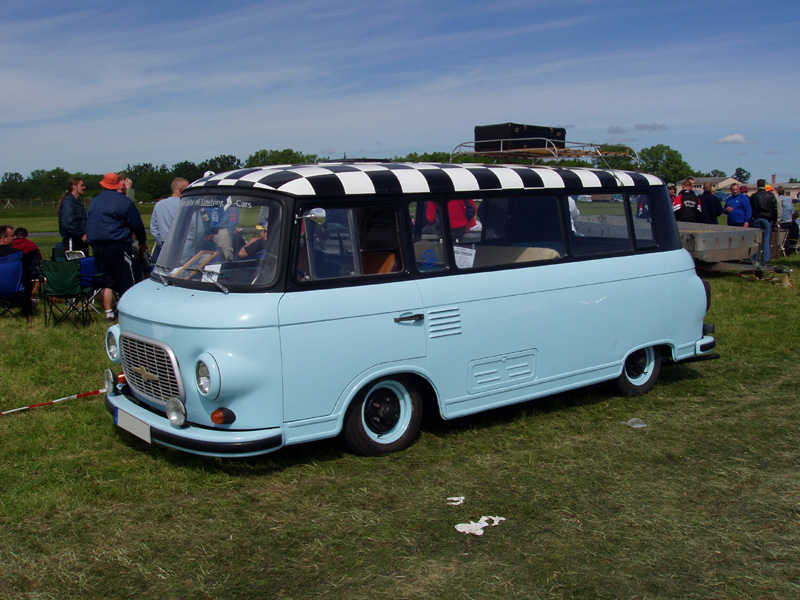 Barkas B-1000