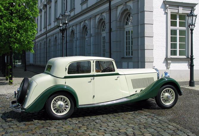 Bentley 3 litre Park Ward Sports saloon