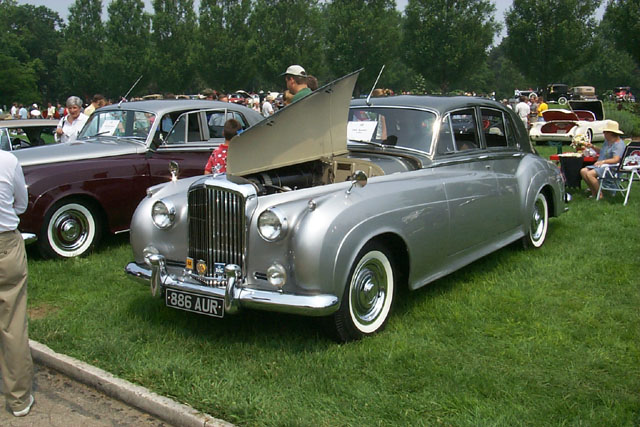 Bentley S1 saloon