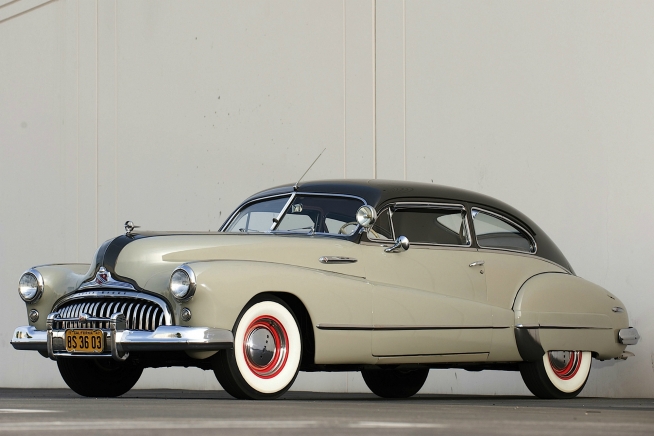 Buick Roadmaster 2dr sedanet