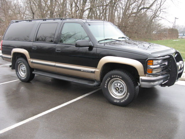 Chevrolet 2500 Suburban LT Fi