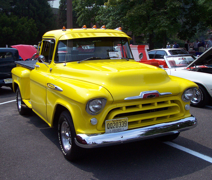 Chevrolet 3200 Pickup