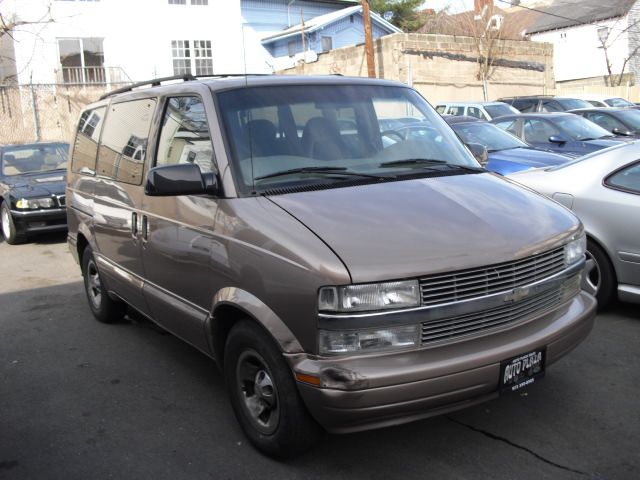 Chevrolet Astro LS