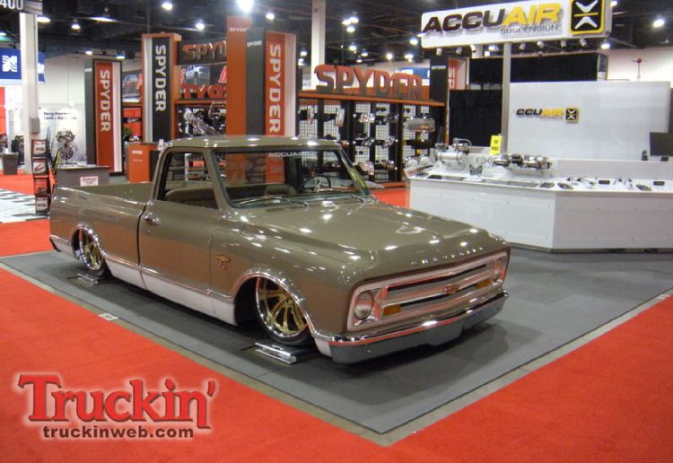 Chevrolet C-10 Custom 41