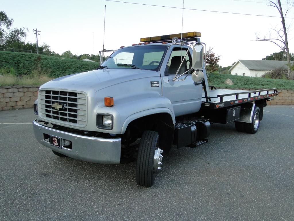 Chevrolet C6500 rollback wrecker