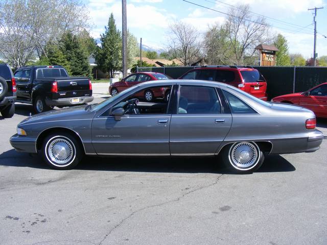 Chevrolet Caprice 4 dr sedan