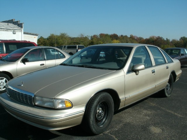 Chevrolet Caprice Classic 4dr sedan