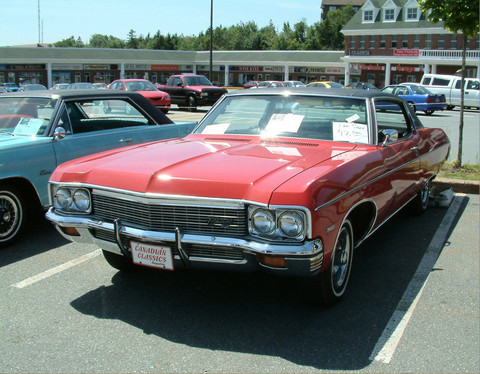 Chevrolet Impala Custom 2dr HT