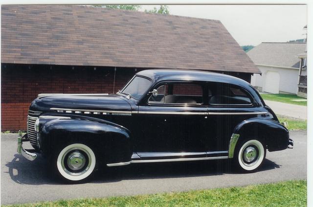 Chevrolet Master de Luxe sedan