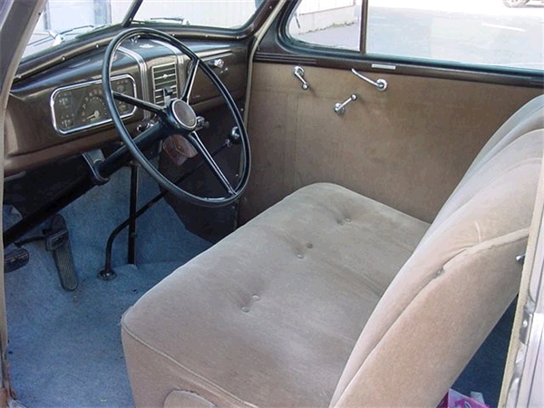 Chevrolet Master Deluxe Town Sedan