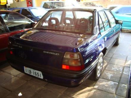 Chevrolet Monza GLS 18 EFi