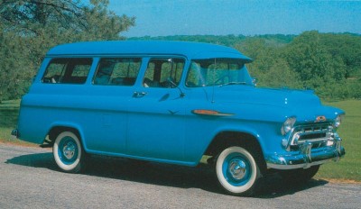 Chevrolet Suburban 3106