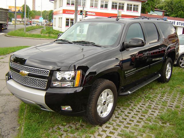 Chevrolet Suburban LT FlexiFuel