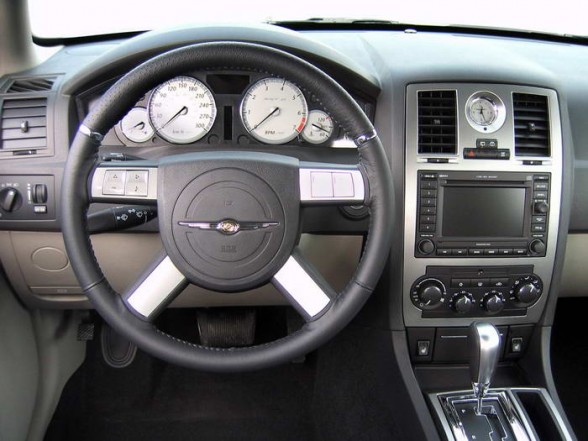 Chrysler 300C Touring SRT8 wagon
