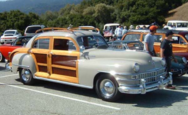 Chrysler 4-dr Sedan