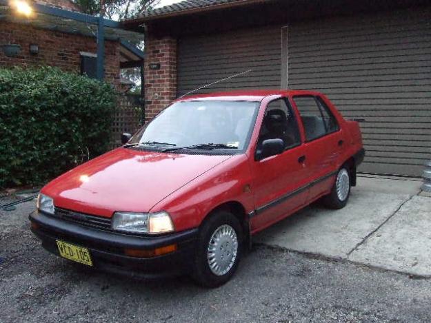 Daihatsu Charade SG 13 Sedan