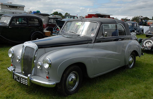 Daimler Conquest