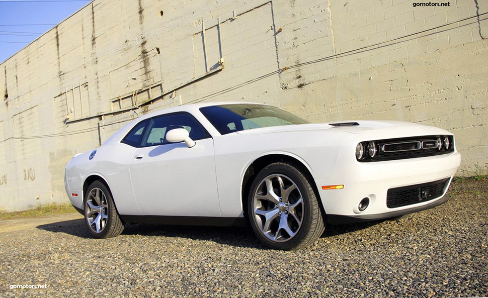 2015 Dodge Challenger V-6