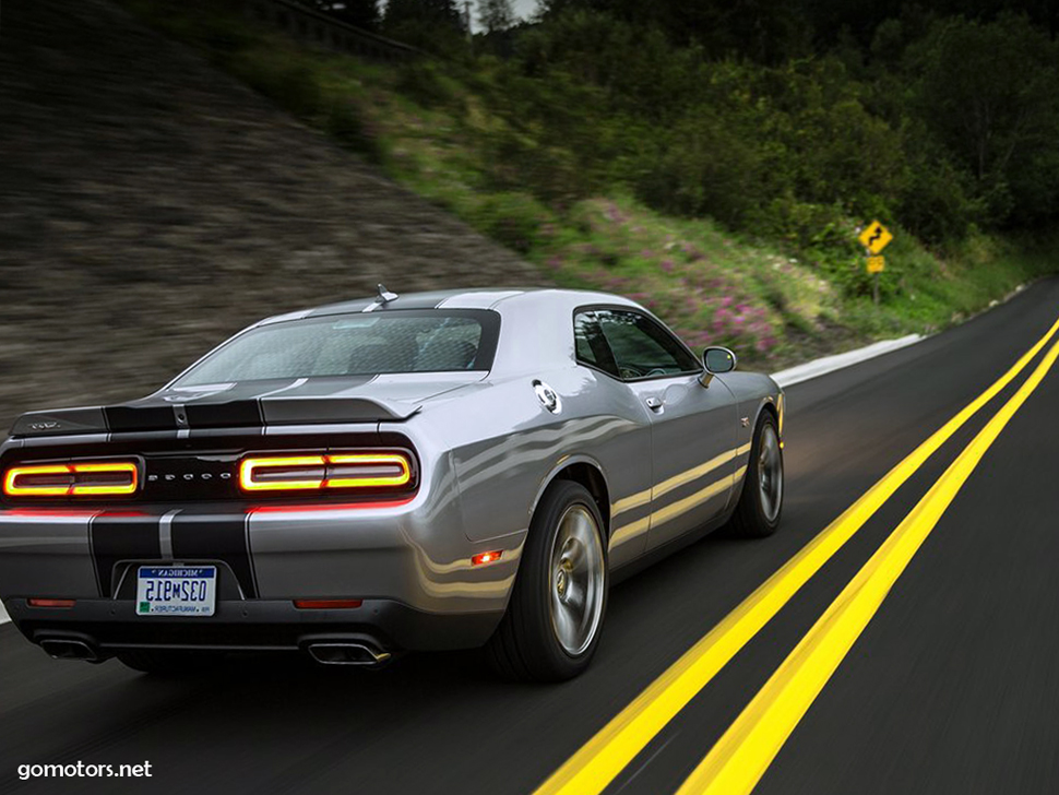 Dodge Challenger SRT 2015