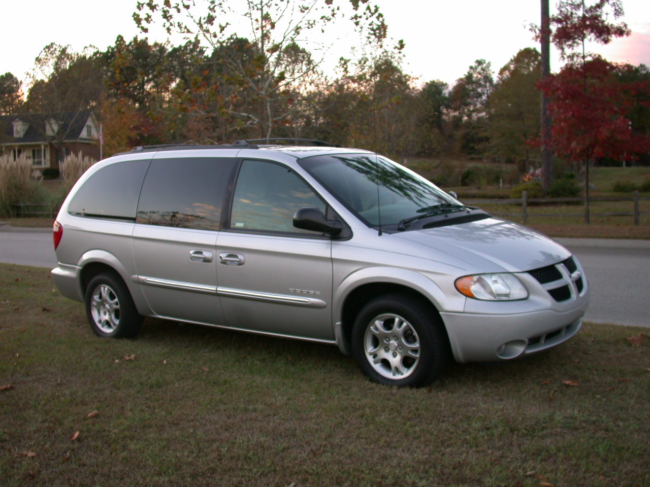 Dodge Grand Caravan ES