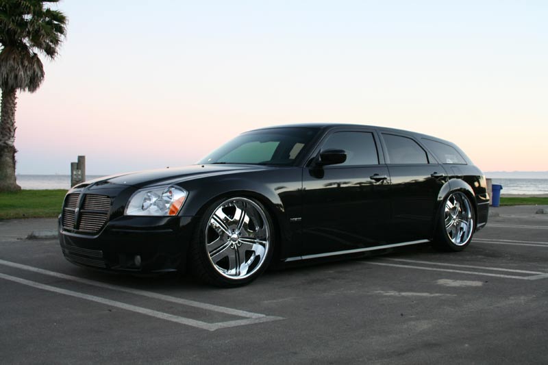 Dodge Magnum wagon