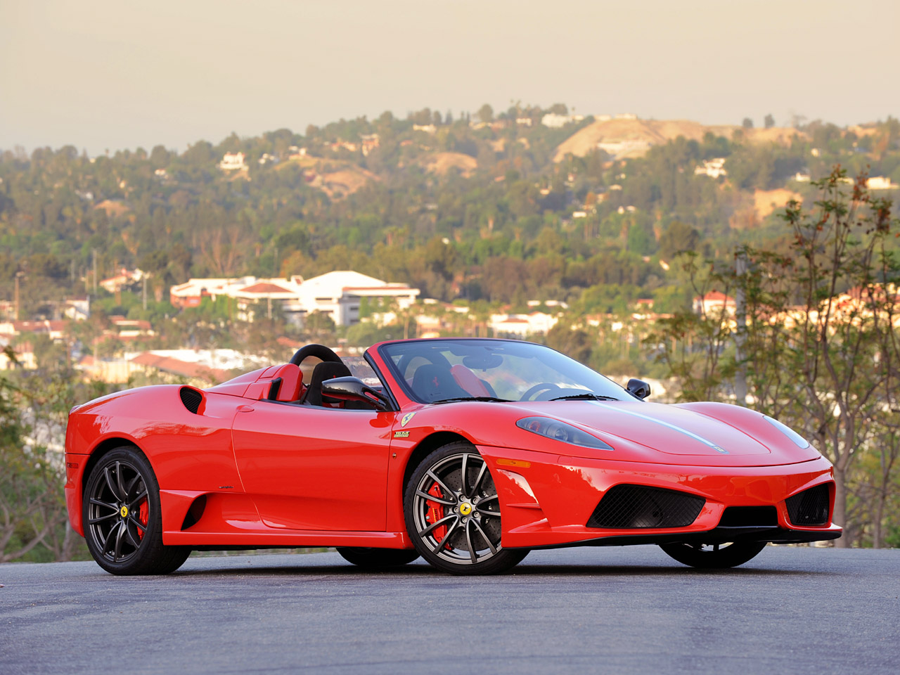 Ferrari Scuderia 16M Spyder