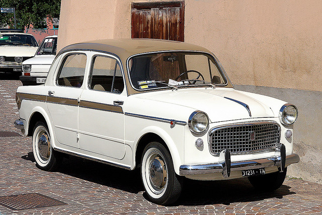 Fiat 1100 De Luxe