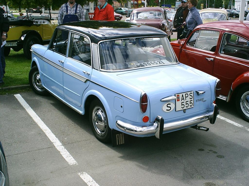 Fiat 1200 GRAN LUCE