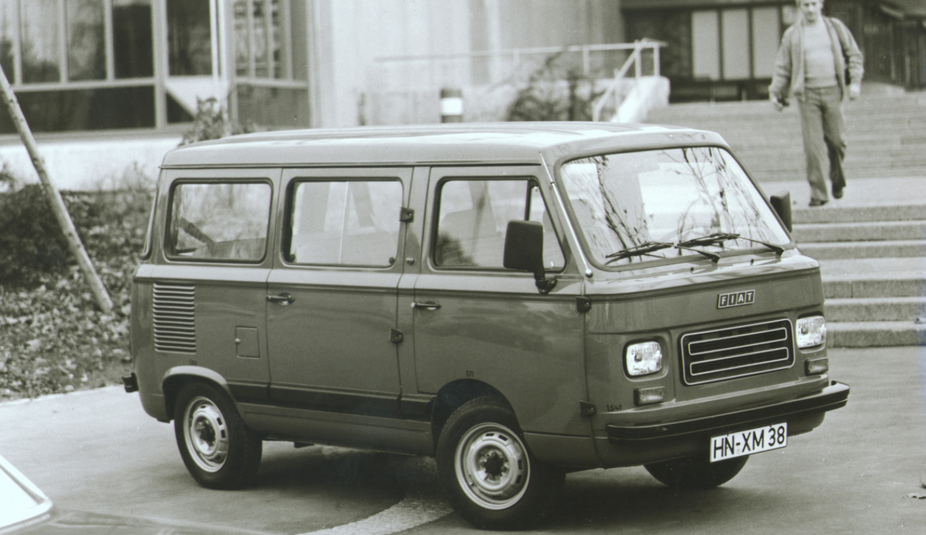 Fiat 900