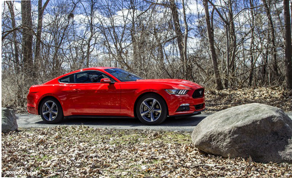 2015 Ford Mustang V-6