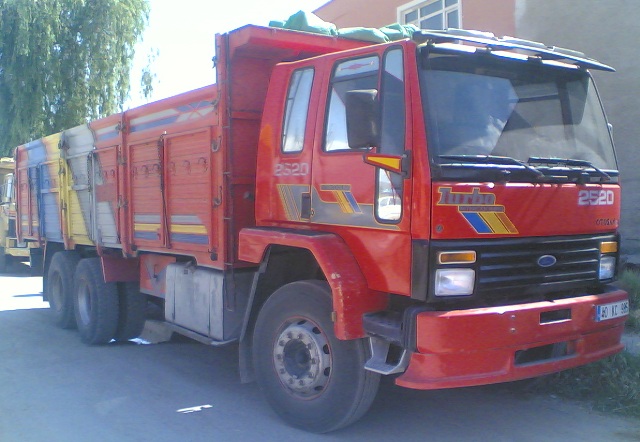 Ford Cargo 2520