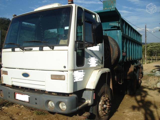 Ford Cargo 2831 6x4