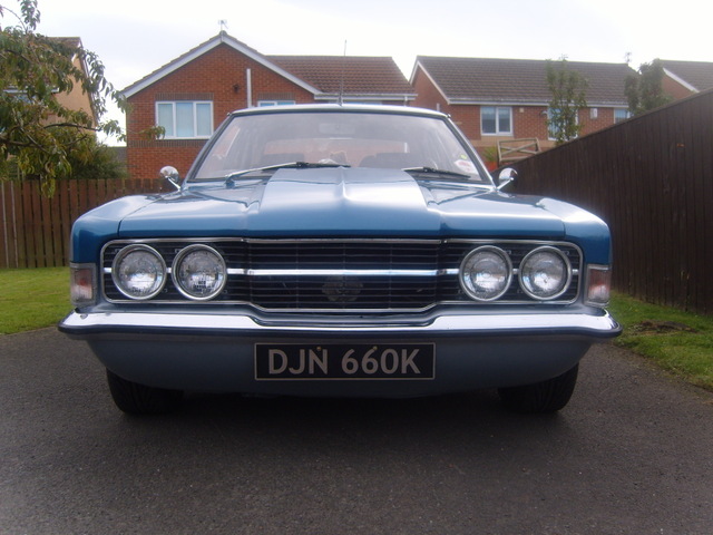 Ford Cortina 2dr