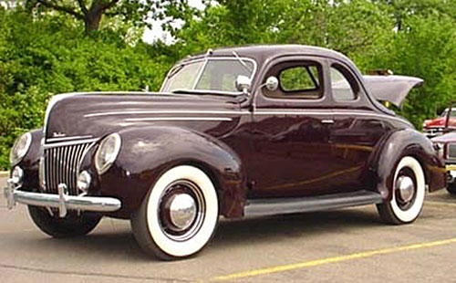 Ford Deluxe Coupe