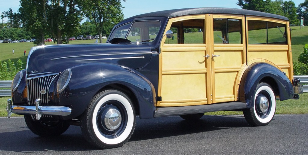 Ford Deluxe Woody