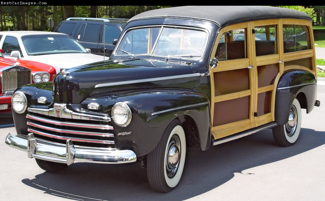 Ford Deluxe Woody