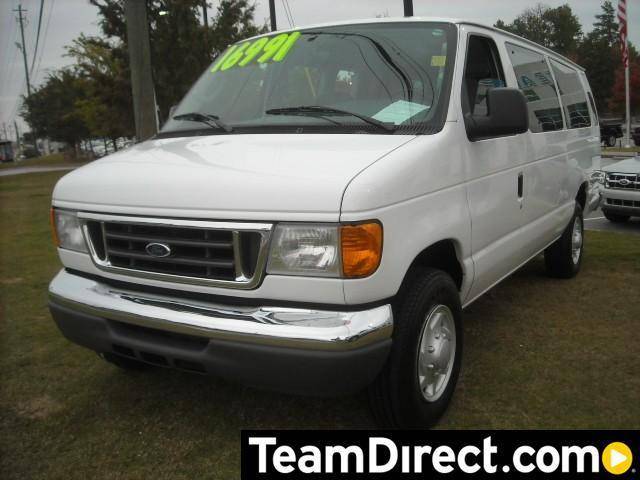 Ford Econoline Club Wagon XLT